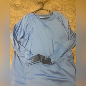 Like new Mens xxl UA long sleeve shirt